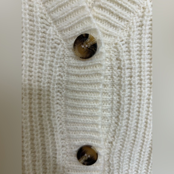 CJLA Cardigan - Picture 2 of 5